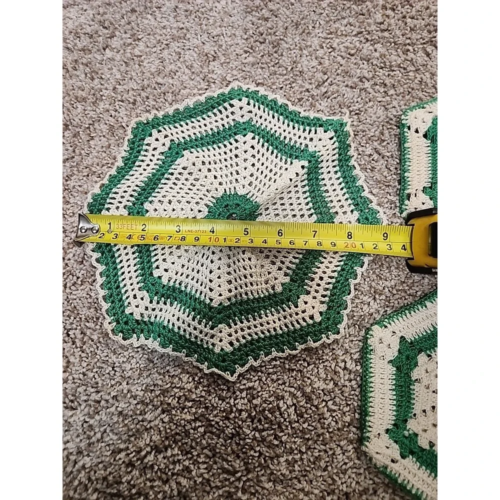 vintage crochet doilies White And Green‎